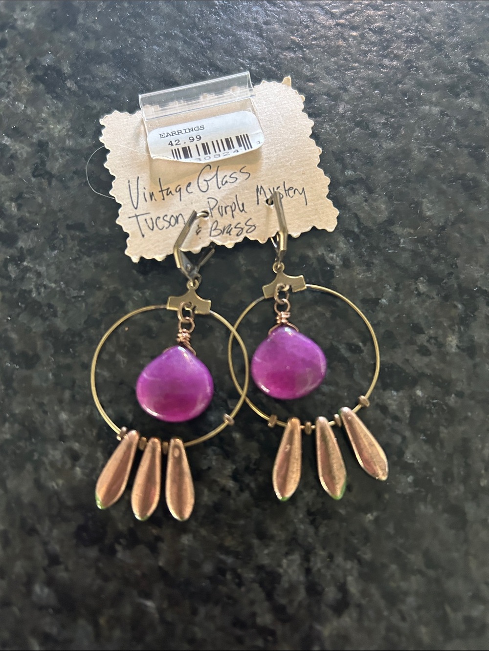 NWT vintage glass Tucson purple and green mystery brass earrings - Picture 5 of 7